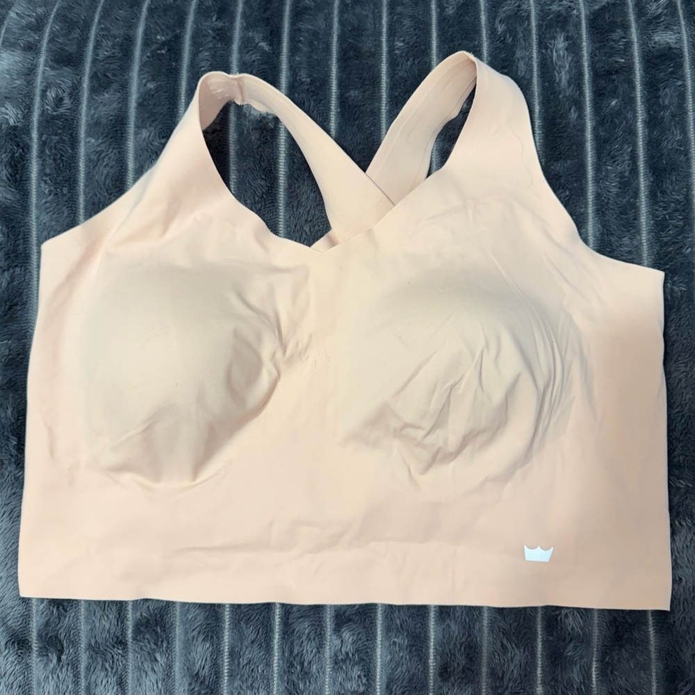 Women's Shefit Sports Bra NWOT